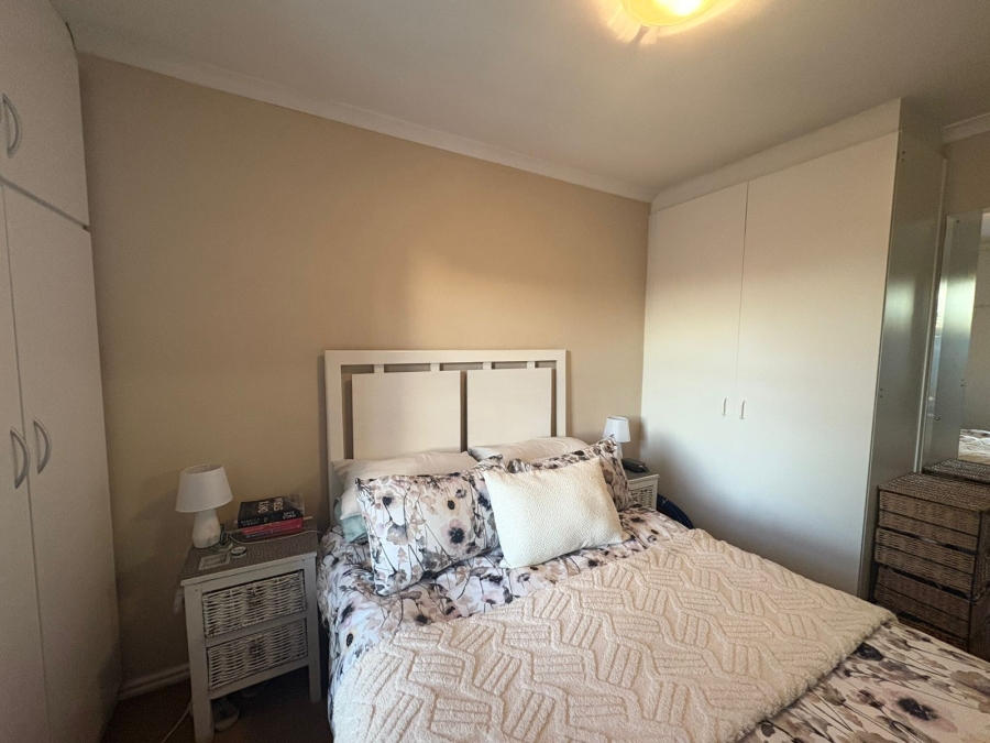 To Let 1 Bedroom Property for Rent in Vredekloof Heights Western Cape